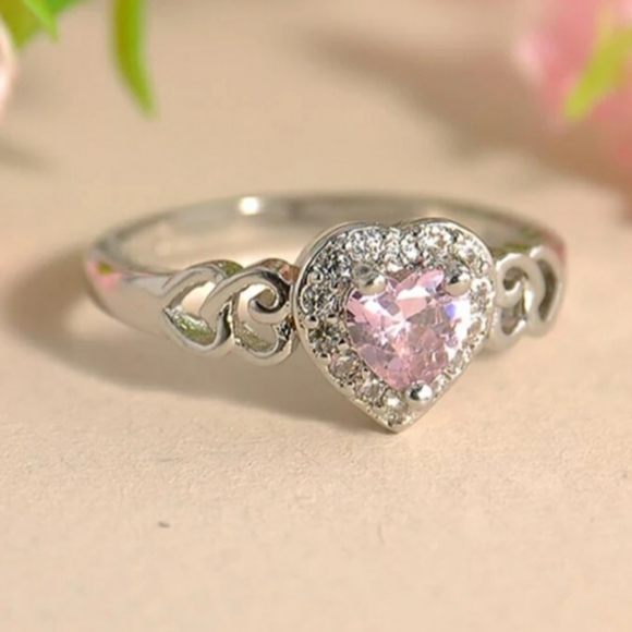 🎀White & Pink Topaz Heart Shape Ring - Picture 5 of 9